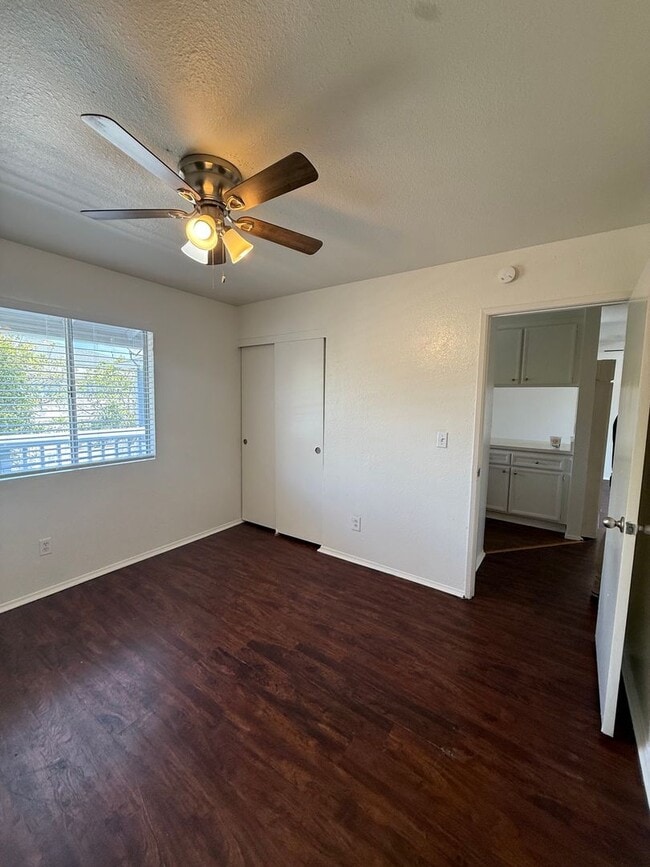 Photo - 718 Emory St Unit 718