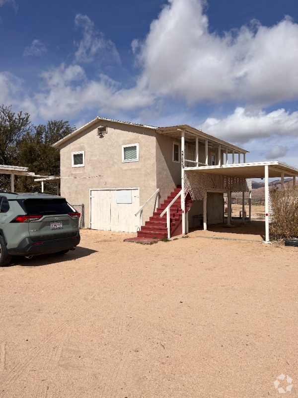 Building Photo - 37632 Yermo Rd Rental