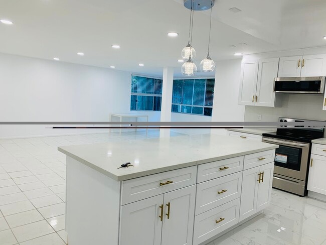 Photo - 5301 Balboa Blvd Unit F7