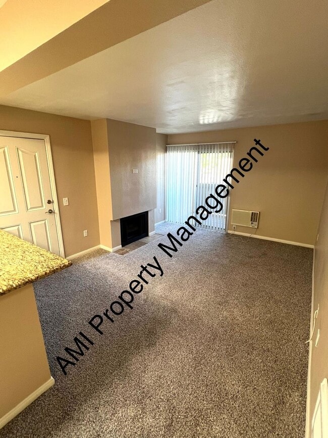 Photo - 1/2 OFF 1ST MONTH"S RENT!! MOVE IN BY DECE...