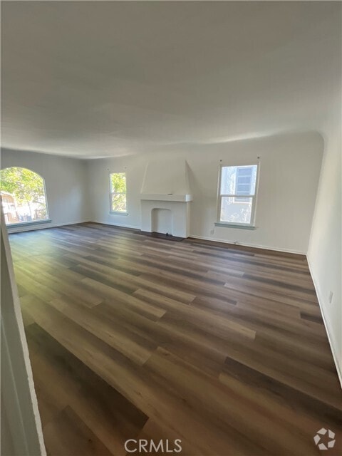 Building Photo - 917 S Wooster St Rental