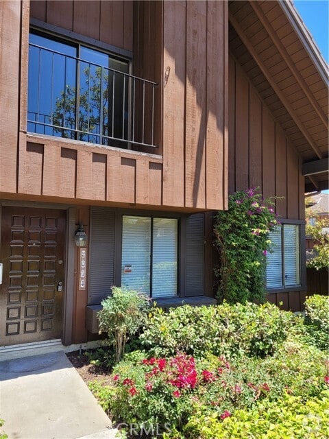Building Photo - 2074 Mt Shasta Dr Rental