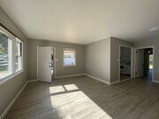 Photo - One Bedroom, Super Cute! Midtown duplex unit