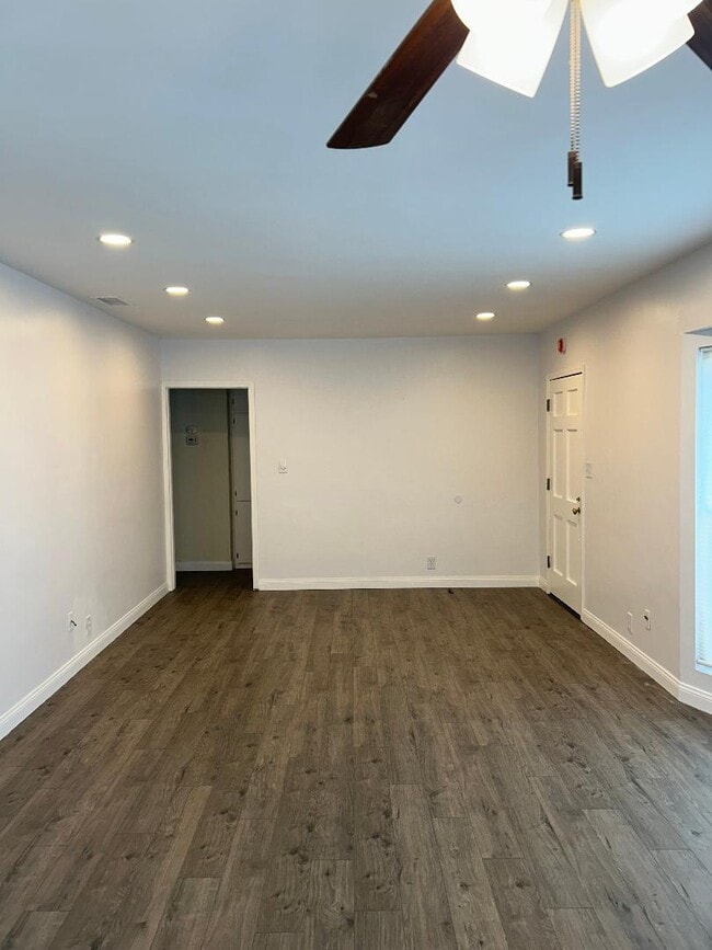 Photo - 2303 Graydon Ave