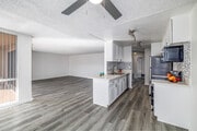 3BR, 2BA - 1200SF - Dining Room - Summerwood Park