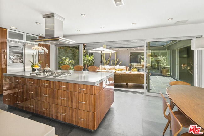 Photo - 740 Kingman Ave