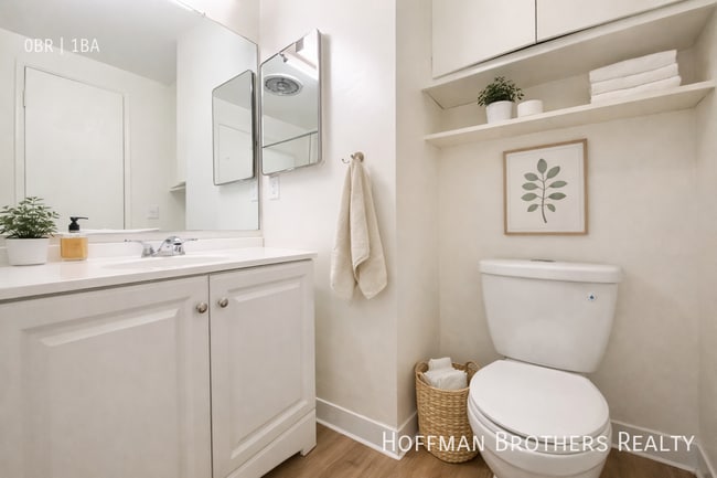 Photo - 1140 N Clark St Unit 207