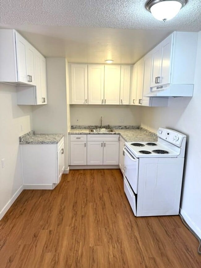 Photo - 3 bedroom, 2 Bath with a garage Unit 1