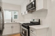 Photo - 1347 N Las Palmas Ave Unit 03