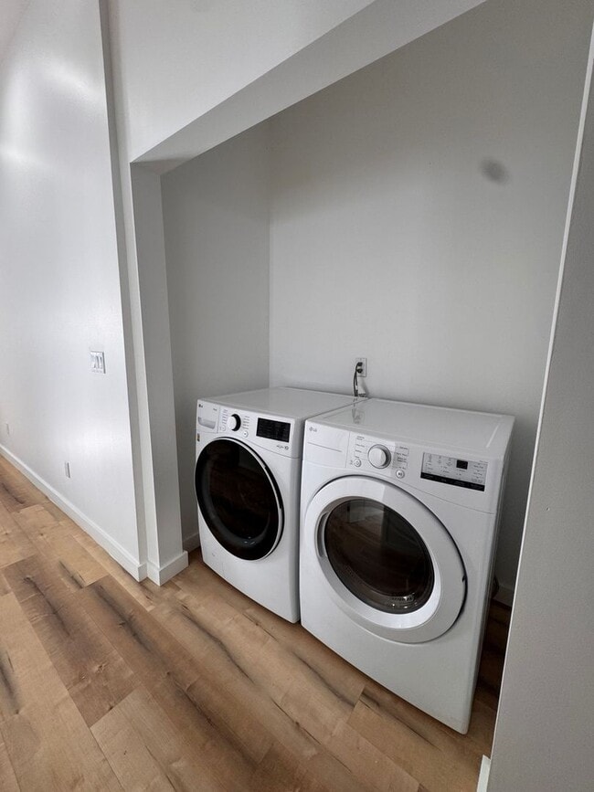 Photo - 1289-1291 West 22nd Unit 1289