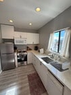 Photo - Golden Glen Apartments
