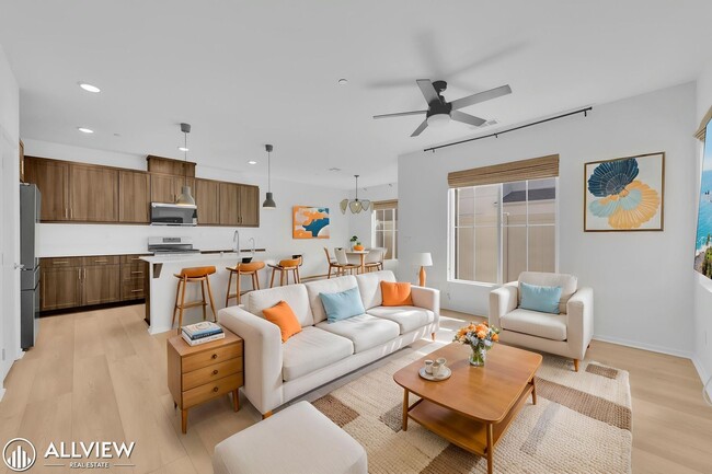 Building Photo - Bright 4-Bed, 2.5-Bath Home in Fallbrook’s Citro Community