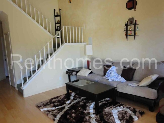 Photo - 12344 Springwater Point
