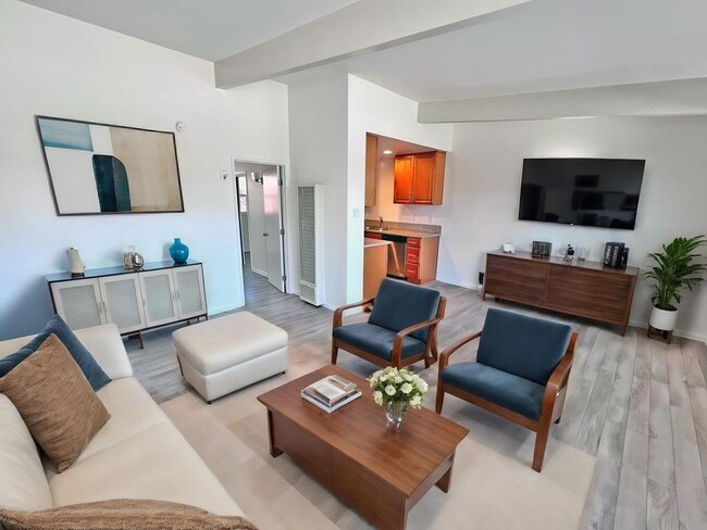 Photo - 1263 S Dunsmuir Ave Apartment Unit 12