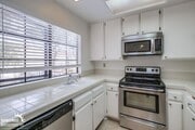 Photo - Beautiful 2Bdm 2Ba Condo in La Jolla Colon...