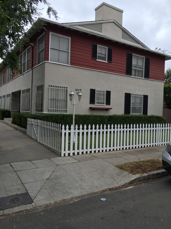 Building Photo - 1851 N Mariposa Ave Unit 2 Rental