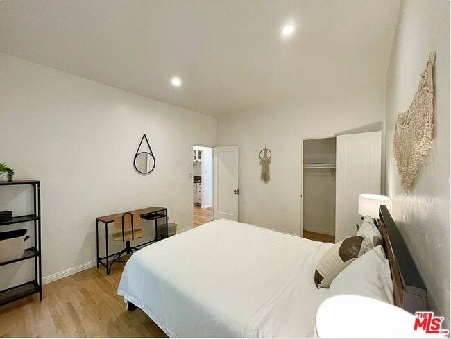 Photo - 944 12th St Unit 2