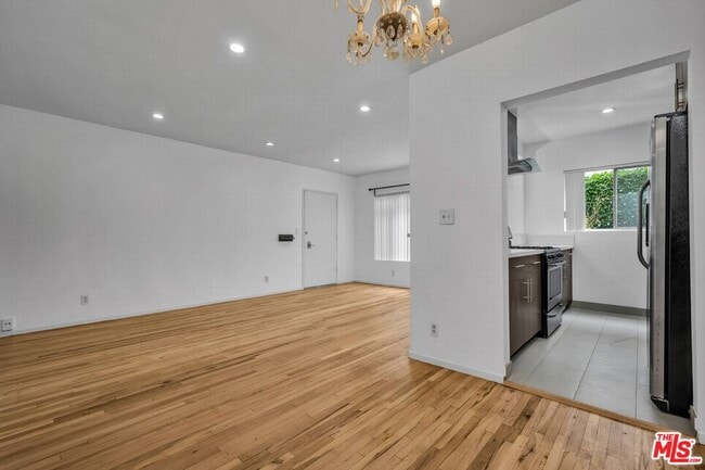 Photo - 149 S Hayworth Ave Unit #2