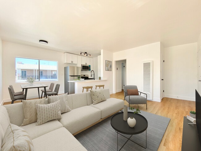 Photo - 1550 2nd Ave Apartments