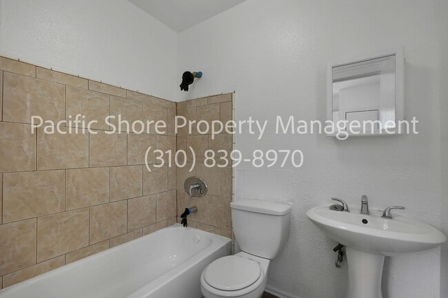 Photo - 839 Bartlett St Unit 839 3/4