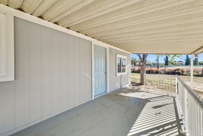 Photo - 22450 Norris Ln Unit 22450 Norris Ln Back