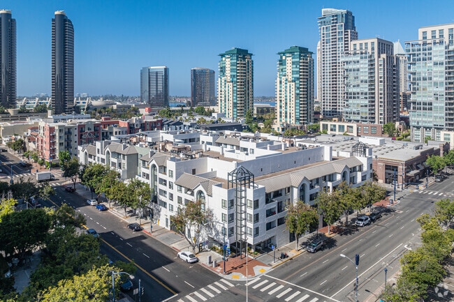 Context View - Market Street Square
