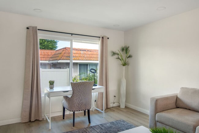 Photo - 24762 Via San Marco