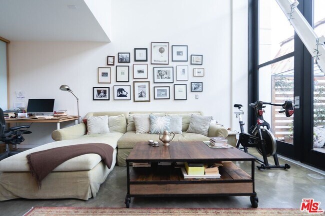 Photo - 700 Main St Unit 12