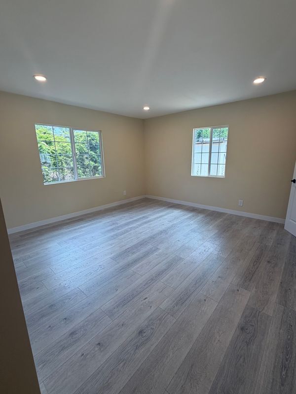 Photo - 7912 White Oak Ave Unit B