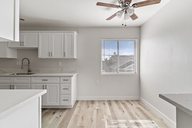 Photo - 1050 Gaviota Ave Unit 14