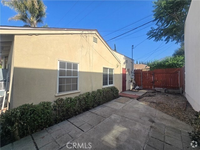 Building Photo - 116 N Alta Vista Ave Rental