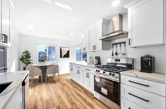 Photo - 18442 Patterson Ln