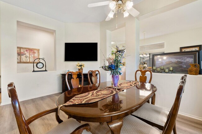 Photo - 37468 Westridge Ave