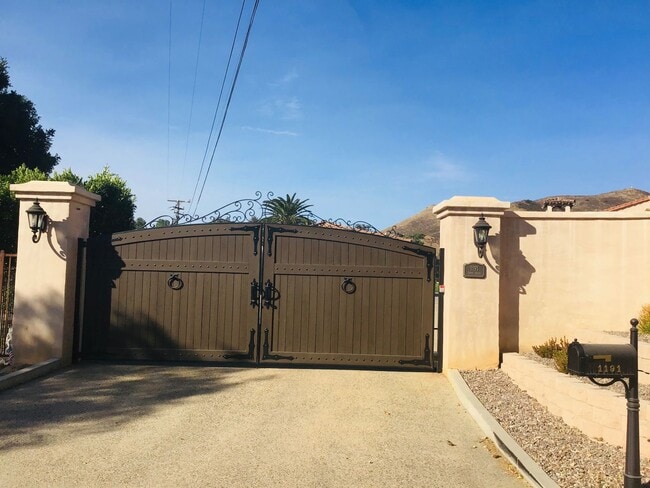 Elegant Studio Retreat on Gated Estate, Ut... - Elegant Studio Retreat on Gated Estate, Ut... House