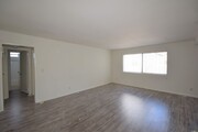 Photo - 5617 Woodman Ave Unit 205
