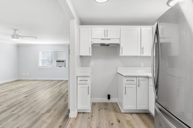 Photo - 2884 La Salle Ave Unit 04