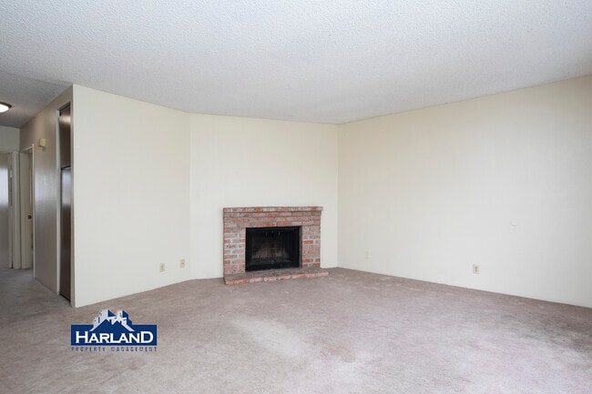 Photo - 2112-2114 Thomas Avenue - 2114 Unit 3- Unit 3