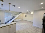 Photo - 11015 Califa St