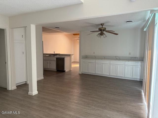 Photo - 44104 30th St W