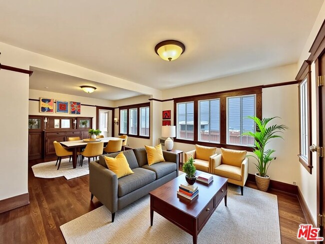 Building Photo - 1110 Echo Park Ave
