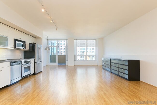 Photo - 350 W Ash St Condo Unit 1101