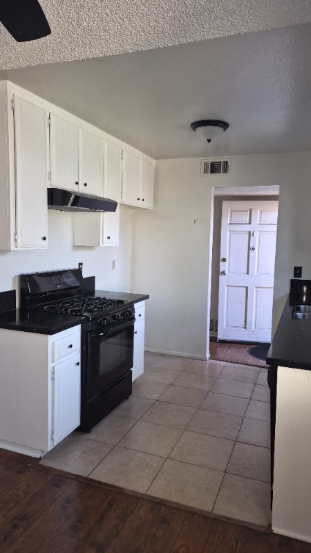 Photo - 1856 E 5th St Unit B