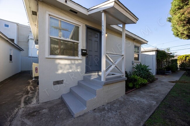 Building Photo - 2 WEEKS FREE!!! 2BR with Assigned Parking in Pacific Beach Unit 1530