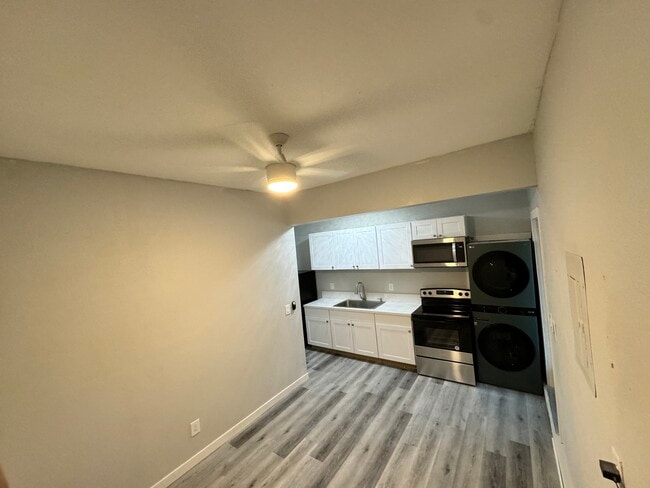 Photo - 2342 Hummingbird St Unit one bedroom apartment