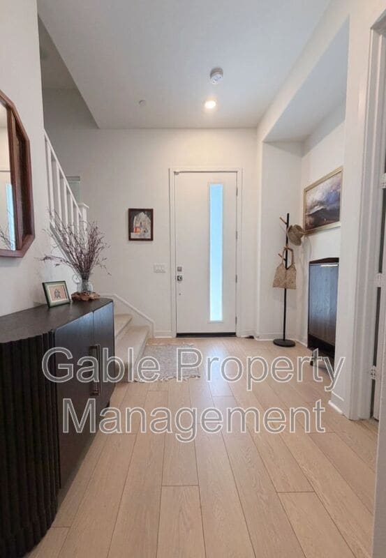 Photo - 27465 Viero Pl