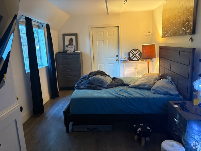 Building Photo - 1548 Le Flore Dr Rental