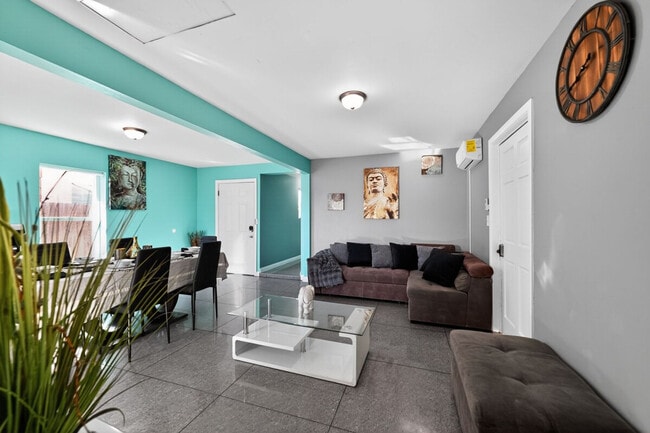 Building Photo - 4124 C St Unit ID1366640P