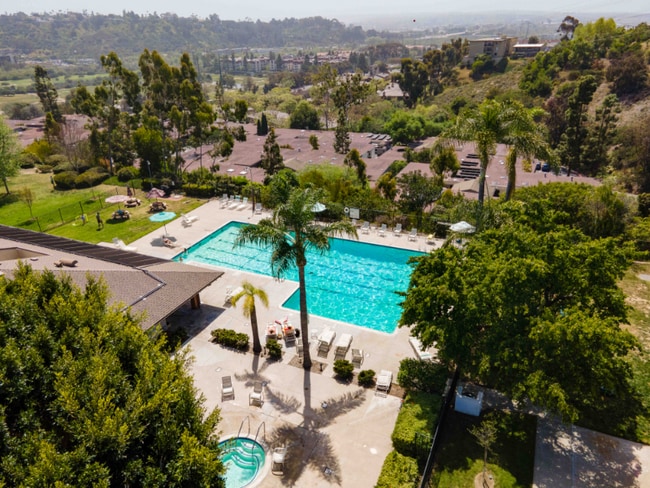 Building Photo - 6380 Caminito Telmo