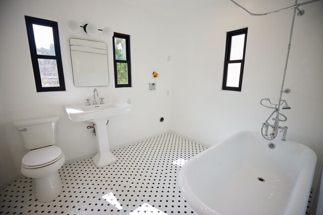 Photo - 1544 Westerly Terrace