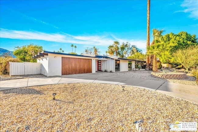 Photo - 40851 Bob Hope Dr House